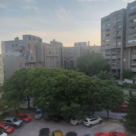 Urban Vikttoria 2025 아파트 *